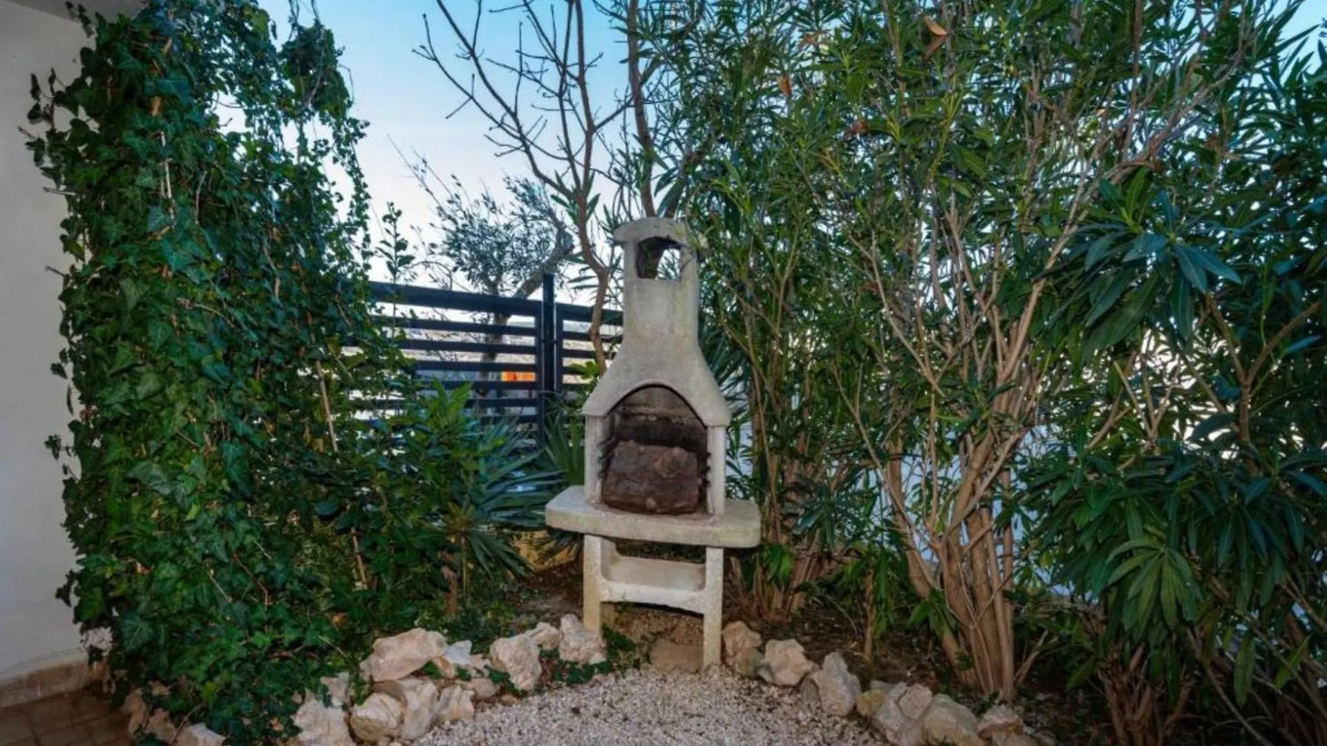 Holiday Home Rovanjska - Three Bedroom House With Sea View Croácia
